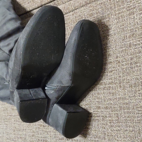 Over the Knee Faux Suede Lace Up the Back Boots - Picture 5 of 7